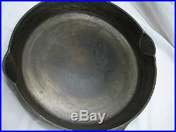 Antique Griswold No. 12 Cast Iron Skillet Mold 719D Frying Pan withHeat/Smoke Ring