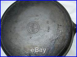 Antique Griswold No. 12 Cast Iron Skillet Mold 719D Frying Pan withHeat/Smoke Ring