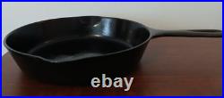 Antique Griswold No. 6 Cast Iron Skillet 699B 9