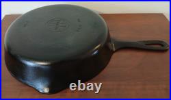 Antique Griswold No. 6 Cast Iron Skillet 699B 9