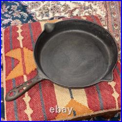 Antique Highland Foundry Co. HF Co. 8 & 9 Fancy Handle Cast Iron Skillet 11