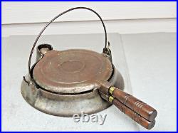 Antique July 26, 1892 Wagner Sidney O Cast Iron No. 7 & 8, Low Base Waffle Maker