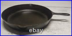 Antique Large Well Seasoned #10 Cast Iron Skillet Fry Pan No Notch Heat Ring