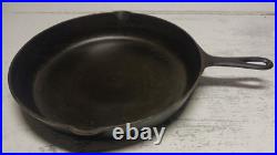 Antique Large Well Seasoned #10 Cast Iron Skillet Fry Pan No Notch Heat Ring