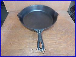 Antique Lodge Cast Iron Skillet No 9 Arc Logo Molder Mark C Single Notch CLEAN