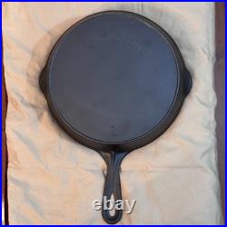 Antique National #8 cast iron skillet with heat ring. Arc logo. Restored