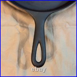 Antique National #8 cast iron skillet with heat ring. Arc logo. Restored