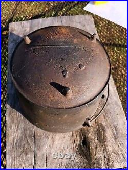 Antique No. 7 Cast Iron Cowboy Kettle 3 Legs Gate Mark