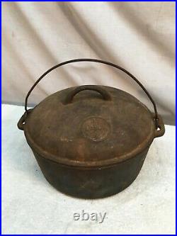 Antique No 8 Cast Iron Luxor Top Dutch Oven with Lid Gate Mark On Bottom