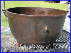 Antique Pre 1890s Gate Mark Cast Iron 18 Cauldron Pot Cowboy Campfire Kettle