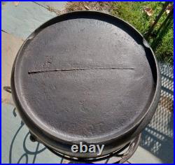 Antique S. P. & Co. Philadelphia Cast Iron 10 Qt Kettle Stock Pot 12.75 x 7.25