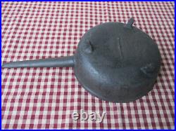 Antique Spider Skillet Ca 1790-1810 Cast Iron, Tapered Handle, Stub Feet, 9-1/8