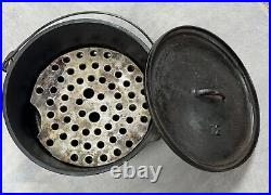 Antique Unbranded No. 12 Cast Iron Dutch Oven With Lid/ Handle 3 Legged 7 x 12