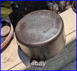 Antique WAPAK Cast Iron Dutch Oven Block Logo #7 with Lid 9 Diam withBail 1903-10