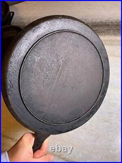 Antique c. 1800s Gate Scar Mark Gate-Mark Cast Iron Pan Skillet 10 Dead FLAT