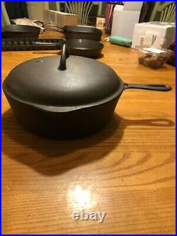 Antique cast iron chicken fryer with basting lid no 8 raised on both pan and lid