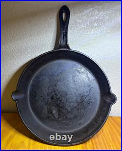 Antique cast iron skillet 8 LU fancy handle gate mark (read)