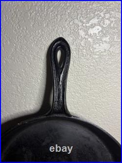 Antique cast iron skillet 8 LU fancy handle gate mark (read)