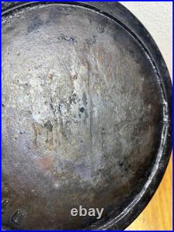 Antique cast iron skillet 8 LU fancy handle gate mark (read)