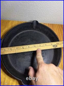 Antique cast iron skillet 8 LU fancy handle gate mark (read)