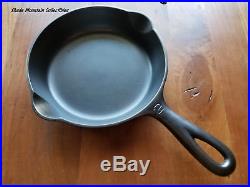Beautiful Griswold #2 Cast Iron Skillet Large Block Epu Logo Very Nice Cond