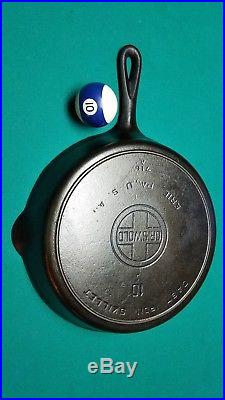 Beautiful Griswold large Block Logo No. 10 With Heat Ring