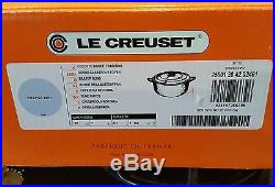 Beautiful Le Creuset Signature #28 Round Dutch oven 7 1/4 Qt Coastal Blue NEW