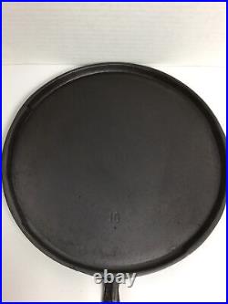 Beautiful Rare Antique Sidney Hollow Ware Cast Iron No. 10 Handle Round Griddle