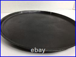 Beautiful Rare Antique Sidney Hollow Ware Cast Iron No. 10 Handle Round Griddle