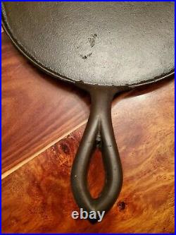 Cast Iron 9.5 Griddle with 7-5/8 Heat Ring, Raised #8, Seasoned