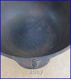 Cast Iron Dutch Oven Pot Kettle 1800s Thick Heat Ring Gate Mark Embossed 3