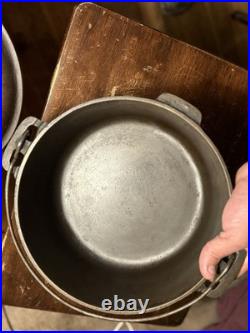 Cast Iron Griswold Dutch Oven No 8 Erie Tite-Top with Slant Lid