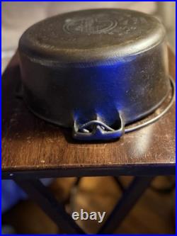 Cast Iron Griswold Dutch Oven No 8 Erie Tite-Top with Slant Lid