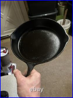 Cast Iron Skillet With No Markings Over 100 Years Old