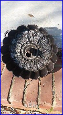 Cast iron bundt pan European