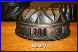 Cast iron cake pan. Antique