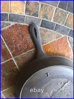 Cast iron gatemarked fancy handle 10 3/4 skillet