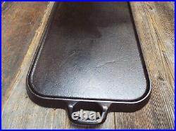 Chicago HDWE FDRY Co. Favorite #9 Cast iron Long Griddle, Restored