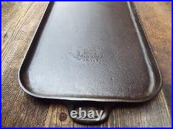 Chicago HDWE FDRY Co. Favorite #9 Cast iron Long Griddle, Restored