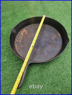 Chicago Hardware Foundry Cast Iron Diamond Logo #14 Skillet RARE AS IS