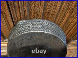 Chicago Hardware Foundry Cast Iron Hammered Skillet 87x