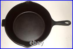 Chicago Hardware Foundry Diamond #A Favorite Cast Iron 8 1/2 Chicken Fryer & Lid