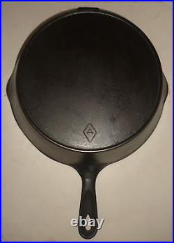 Chicago Hardware Foundry Diamond #A Favorite Cast Iron 8 1/2 Chicken Fryer & Lid