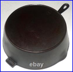 Chicago Hardware Foundry Diamond #A Favorite Cast Iron 8 1/2 Chicken Fryer & Lid