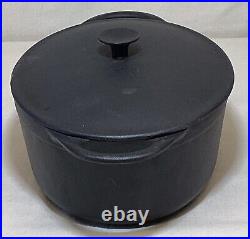 Cousances Small Oval Dutch Oven Cast Iron 6 France