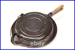 Early (1890s-1910) Wagner No 9 Cast Iron Waffle Maker Restored Condition