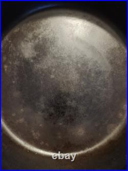 Early 1900 Erie #10 cast iron skillet Rare Original Slant Logo Griswold Ring