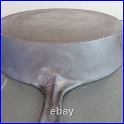 Early 1910-1914 Wagner Sidney O 10 Cast Iron Pan