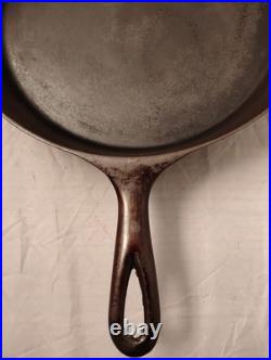 Early WAPAKHollow Ware #10 Skillet Standard Block Logo Heat Ring Seasoned-DBL 10