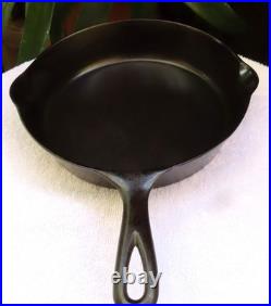 Erie #7 Cast Iron Skillet 2nd Series Antique Cast Iron Excellent Condition
